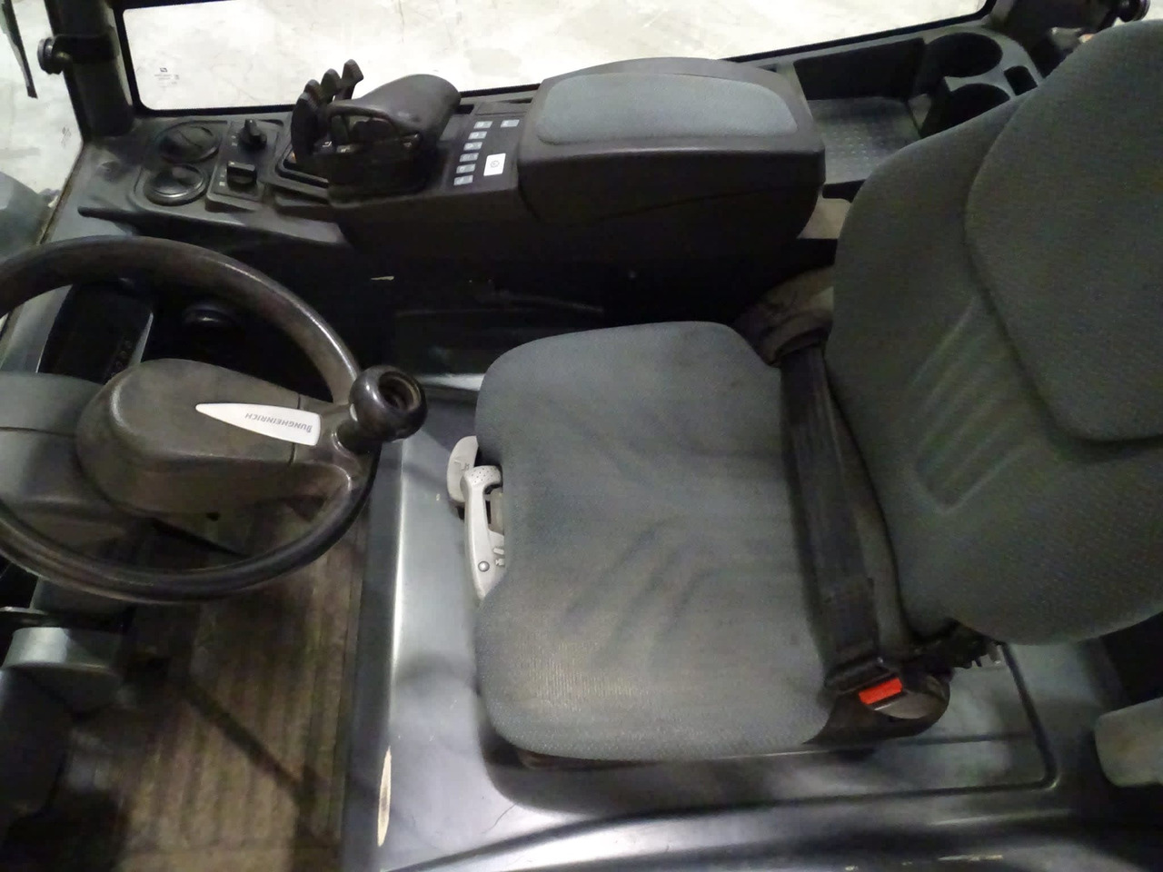 Jungheinrich EFG425s - Electric forklift: picture 4 Jungheinrich EFG425s - Electric forklift: picture 4