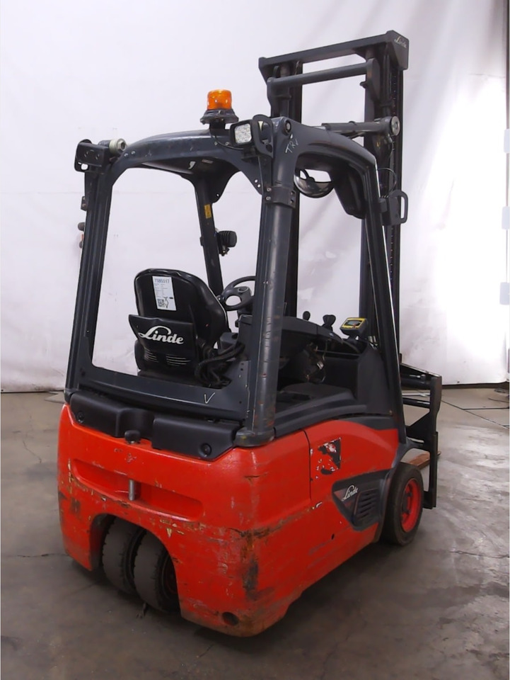 Linde E16C-02 - Electric forklift: picture 3 Linde E16C-02 - Electric forklift: picture 3