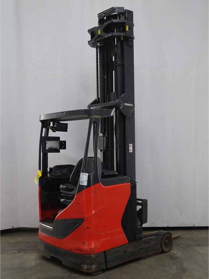 Linde R14HD-01 - Reach truck: picture 3 Linde R14HD-01 - Reach truck: picture 3