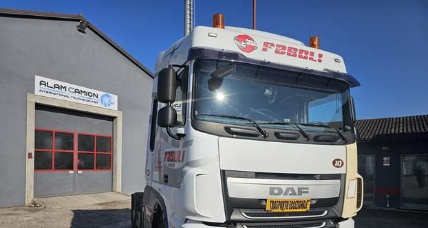 DAF XF-460 EURO 6 impianto idraulico - Tractor unit: picture 1 DAF XF-460 EURO 6 impianto idraulico - Tractor unit: picture 1