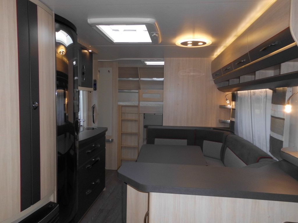Caravan Hobby DE LUXE EDITION 560 KMFe 1 Hand XT-Mover Garage: picture 14