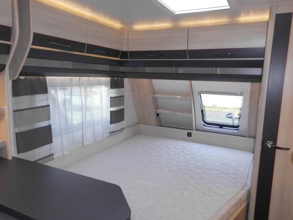 Caravan Hobby DE LUXE EDITION 560 KMFe 1 Hand XT-Mover Garage: picture 11