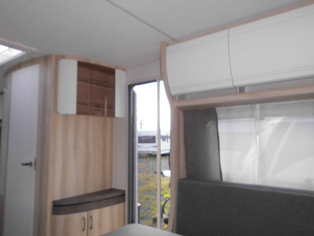 Caravan Hobby De Luxe 540 UL 2026 AUTARK AMBIENTE ROLLROST: picture 8 Caravan Hobby De Luxe 540 UL 2026 AUTARK AMBIENTE ROLLROST: picture 8