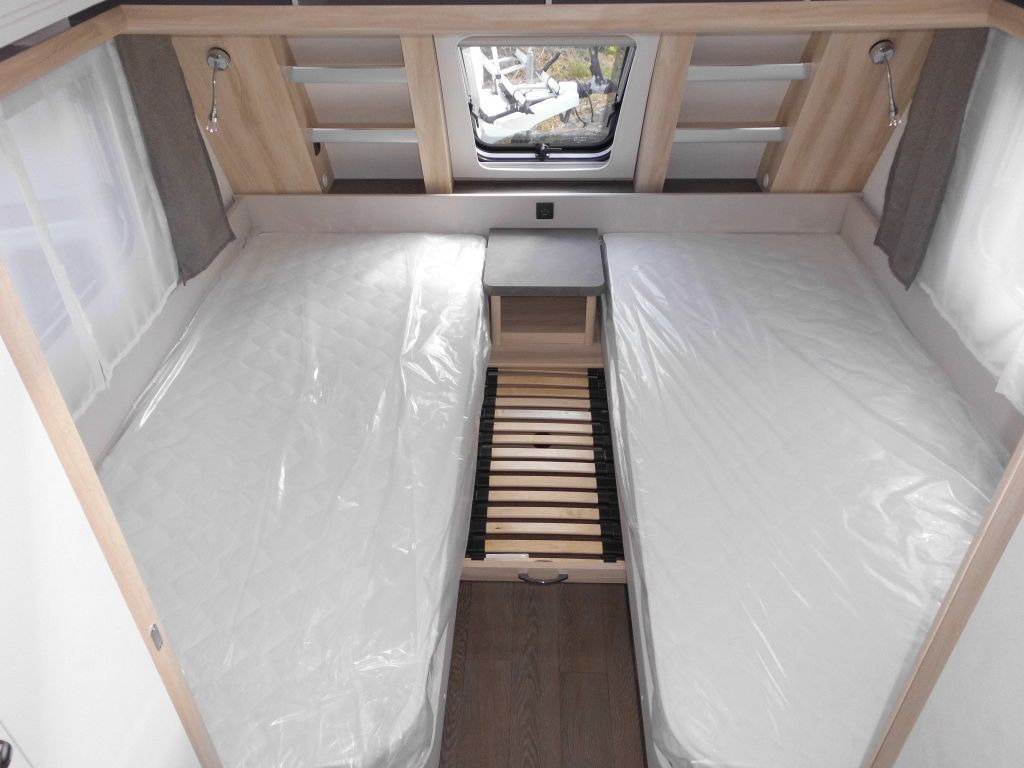 Caravan Hobby De Luxe 540 UL 2026 AUTARK AMBIENTE ROLLROST: picture 13 Caravan Hobby De Luxe 540 UL 2026 AUTARK AMBIENTE ROLLROST: picture 13