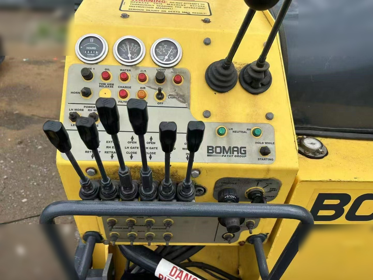 Asphalt paver 2000 BOMAG 815-2: picture 6