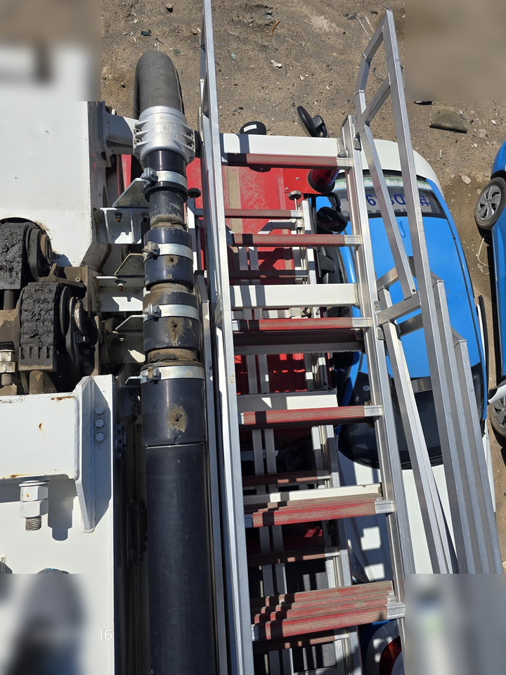 Truck mounted aerial platform 2011 MERCEDES-BENZ ACTROS 4140: picture 10