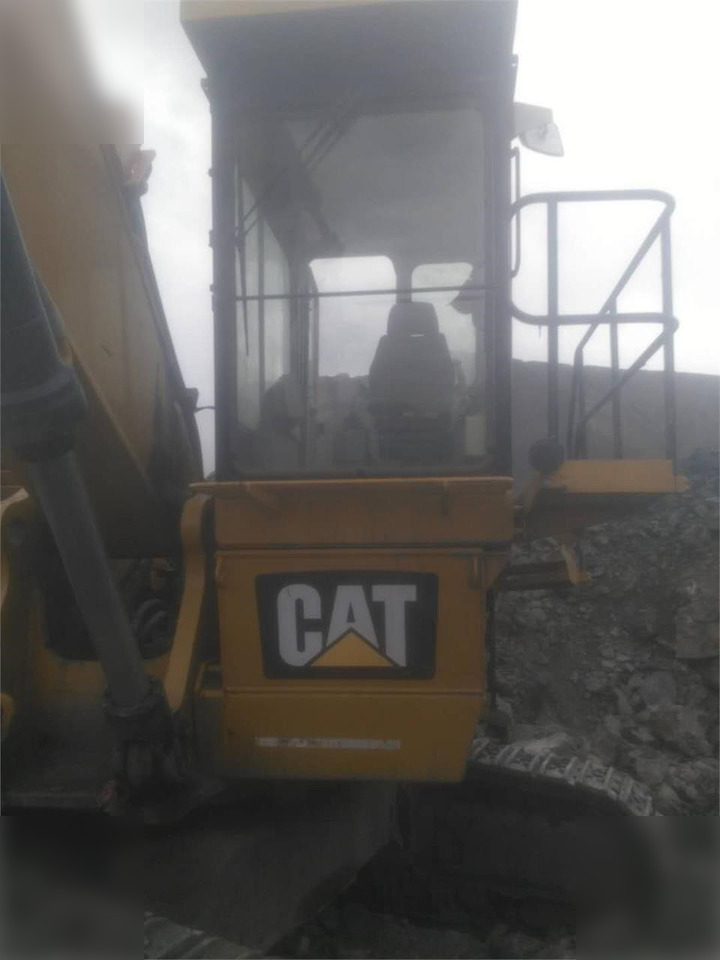 Crawler excavator 2013 CATERPILLAR 6015: picture 15