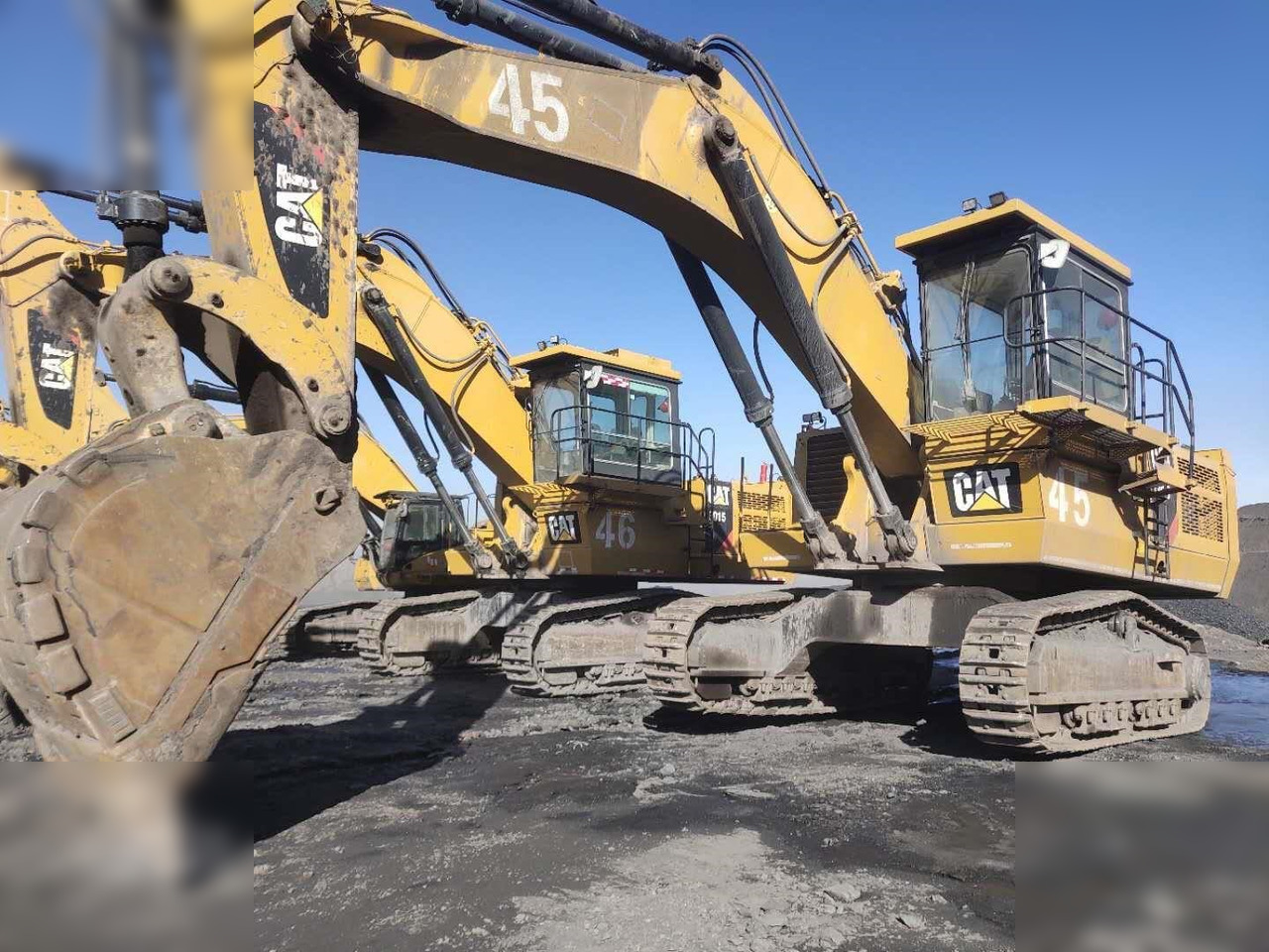 Crawler excavator 2013 CATERPILLAR 6015: picture 9