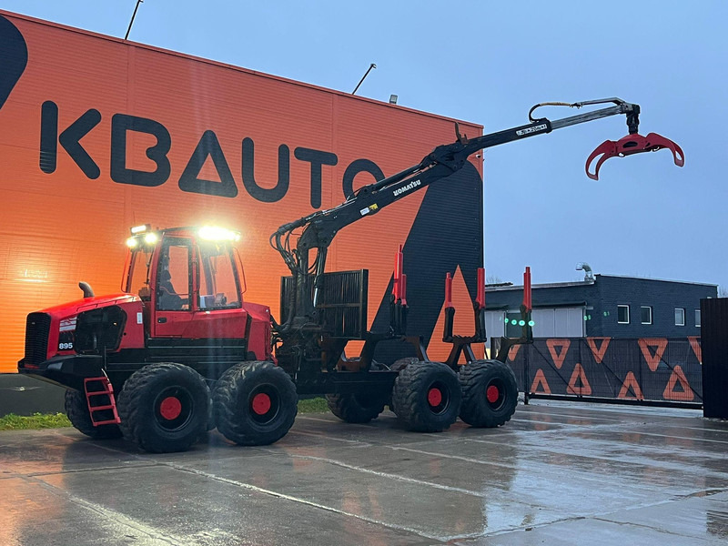 Komatsu 895 8x8 LOADFLEX / CRANE 165F - Timber transport: picture 1 Komatsu 895 8x8 LOADFLEX / CRANE 165F - Timber transport: picture 1