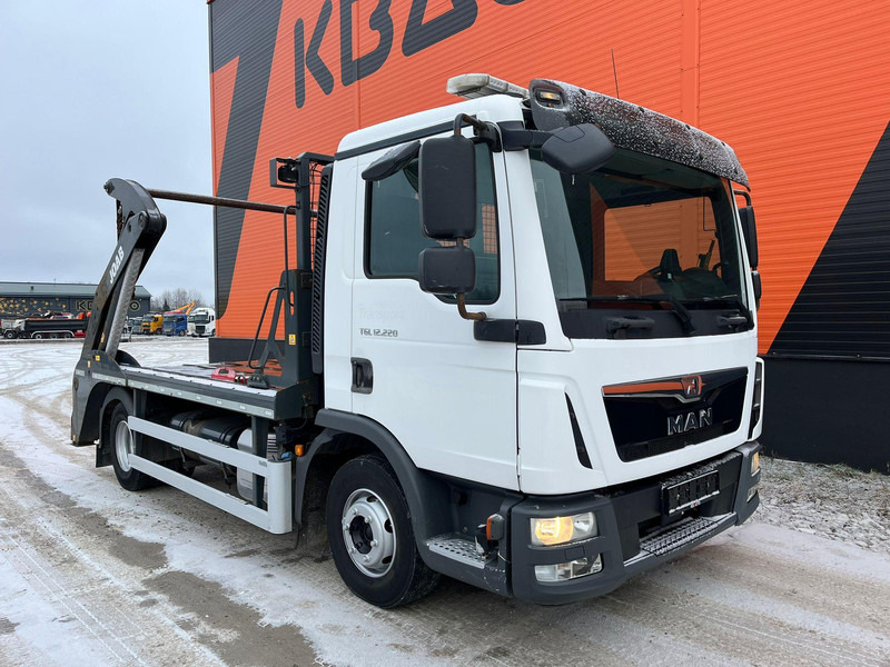 MAN TGL 12.220 4x2 JOAB VL8 ton / L=3750 mm - Skip loader truck: picture 4 MAN TGL 12.220 4x2 JOAB VL8 ton / L=3750 mm - Skip loader truck: picture 4