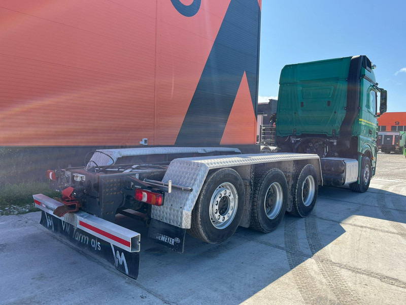 Mercedes-Benz Actros 3563 8x4*4 RETARDER / CHASSIS L=7358 mm - Cab chassis truck: picture 5 Mercedes-Benz Actros 3563 8x4*4 RETARDER / CHASSIS L=7358 mm - Cab chassis truck: picture 5