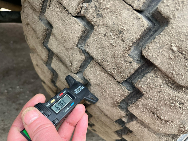 Tipper Mercedes-Benz Arocs 4151 8x4 BORDMATIC / FULL STEEL / DRUM BRAKES / BOX L=6140 mm: picture 16