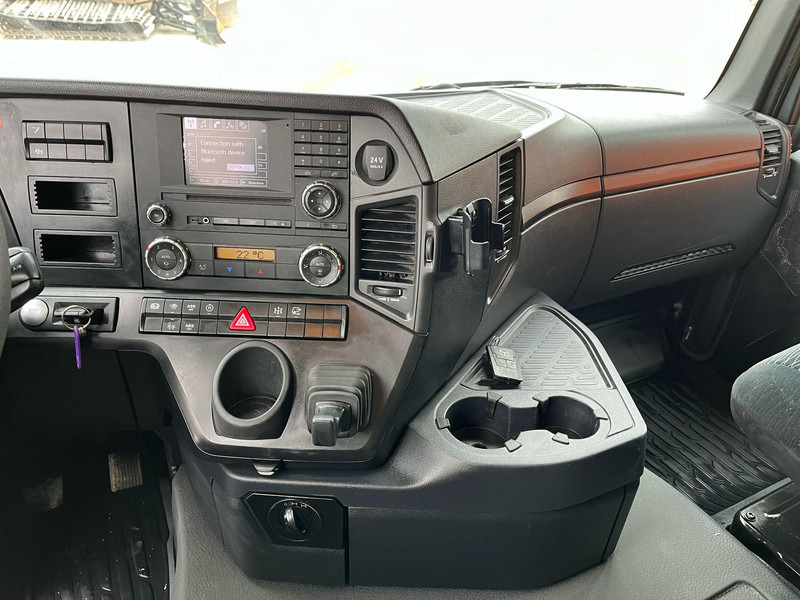 Tipper Mercedes-Benz Arocs 4151 8x4 BORDMATIC / FULL STEEL / DRUM BRAKES / BOX L=6140 mm: picture 15