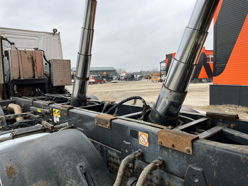 Tipper Mercedes-Benz Arocs 4151 8x4 BORDMATIC / FULL STEEL / DRUM BRAKES / BOX L=6140 mm: picture 12