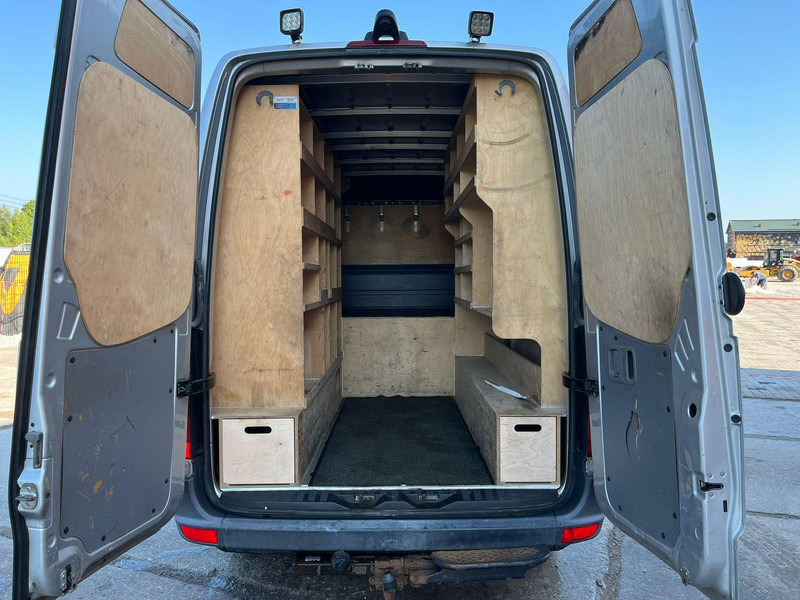 Panel van Mercedes-Benz Sprinter 519 CDI: picture 10