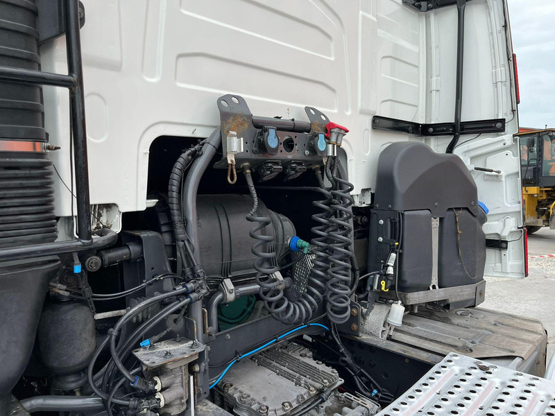 Tractor unit Volvo FH 500 6x4 TANDEM AXLE LIFT: picture 14
