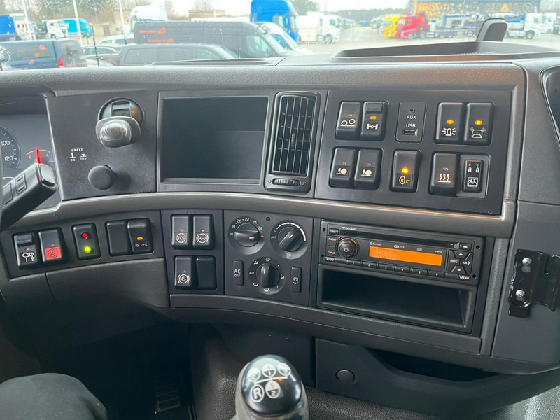 Dropside/ Flatbed truck Volvo FH 540 6x2*4 PLATFORM L=6925 mm: picture 20 Dropside/ Flatbed truck Volvo FH 540 6x2*4 PLATFORM L=6925 mm: picture 20