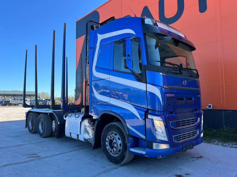 Volvo FH 540 8x4/4 - Timber truck, Crane truck: picture 4 Volvo FH 540 8x4/4 - Timber truck, Crane truck: picture 4