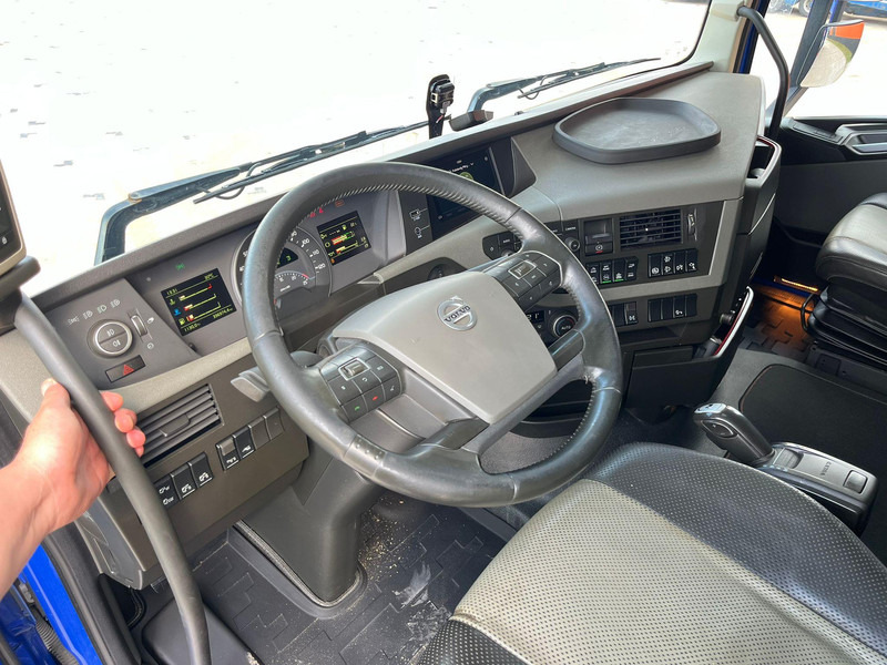 Volvo FH 540 8x4*4 PK 23002-SH / PLATFORM L= 6330 mm / RETARDER leasing Volvo FH 540 8x4*4 PK 23002-SH / PLATFORM L= 6330 mm / RETARDER: picture 20 Volvo FH 540 8x4*4 PK 23002-SH / PLATFORM L= 6330 mm / RETARDER leasing Volvo FH 540 8x4*4 PK 23002-SH / PLATFORM L= 6330 mm / RETARDER: picture 20