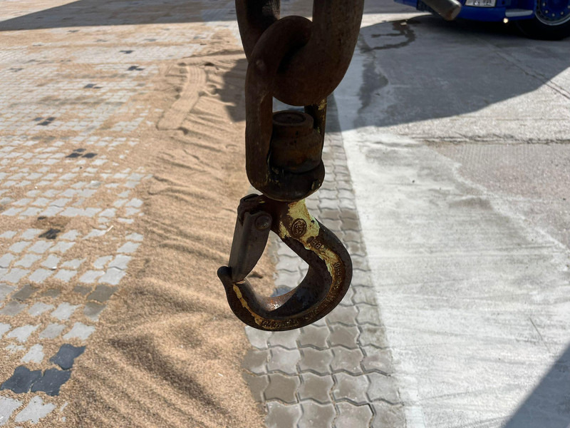 Volvo FH 540 8x4*4 PK 23002-SH / PLATFORM L= 6330 mm / RETARDER leasing Volvo FH 540 8x4*4 PK 23002-SH / PLATFORM L= 6330 mm / RETARDER: picture 14 Volvo FH 540 8x4*4 PK 23002-SH / PLATFORM L= 6330 mm / RETARDER leasing Volvo FH 540 8x4*4 PK 23002-SH / PLATFORM L= 6330 mm / RETARDER: picture 14