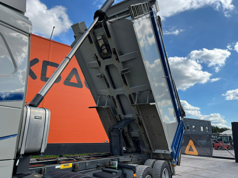 Tipper Volvo FH 540 8x4 HYDRAULIC TENT / RETARDER / TANDEM AXLE LIFT: picture 12