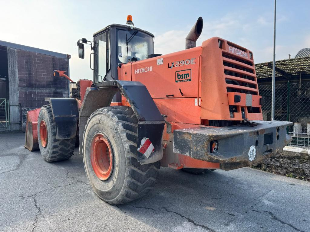 Hitachi LX290E - Wheel loader: picture 2 Hitachi LX290E - Wheel loader: picture 2