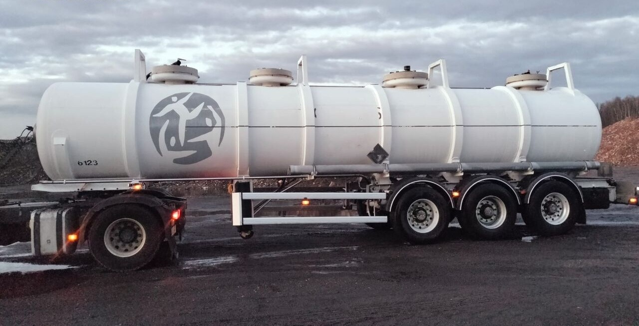 Guhur ADR L4BN/ chemiczna / polyester / poj. 24.600L - Tank semi-trailer: picture 5 Guhur ADR L4BN/ chemiczna / polyester / poj. 24.600L - Tank semi-trailer: picture 5