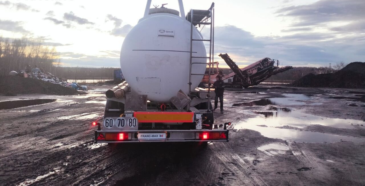 Guhur ADR L4BN/ chemiczna / polyester / poj. 24.600L - Tank semi-trailer: picture 4 Guhur ADR L4BN/ chemiczna / polyester / poj. 24.600L - Tank semi-trailer: picture 4