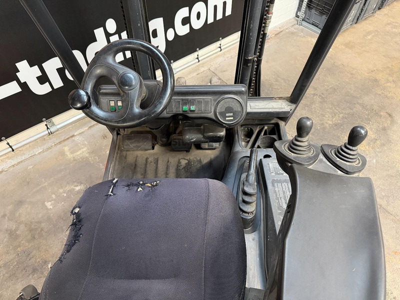 Linde E20P-02 - Electric forklift: picture 5 Linde E20P-02 - Electric forklift: picture 5