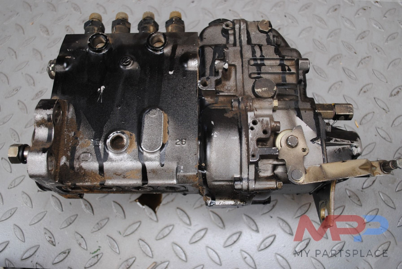 Injectiepomp Zexel Yanmar 4TNE98 - Fuel pump: picture 1 Injectiepomp Zexel Yanmar 4TNE98 - Fuel pump: picture 1