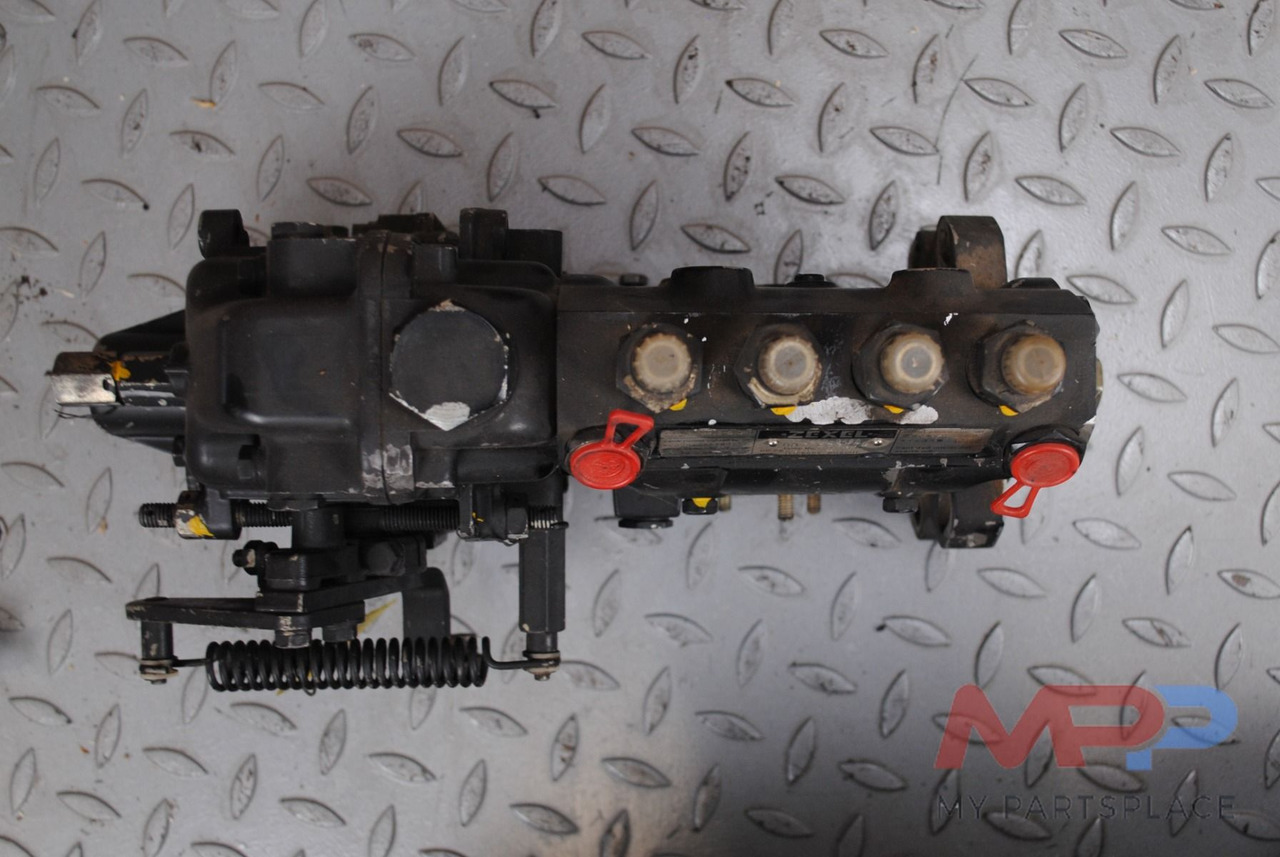 Injectiepomp Zexel Yanmar 4TNE98 - Fuel pump: picture 3 Injectiepomp Zexel Yanmar 4TNE98 - Fuel pump: picture 3
