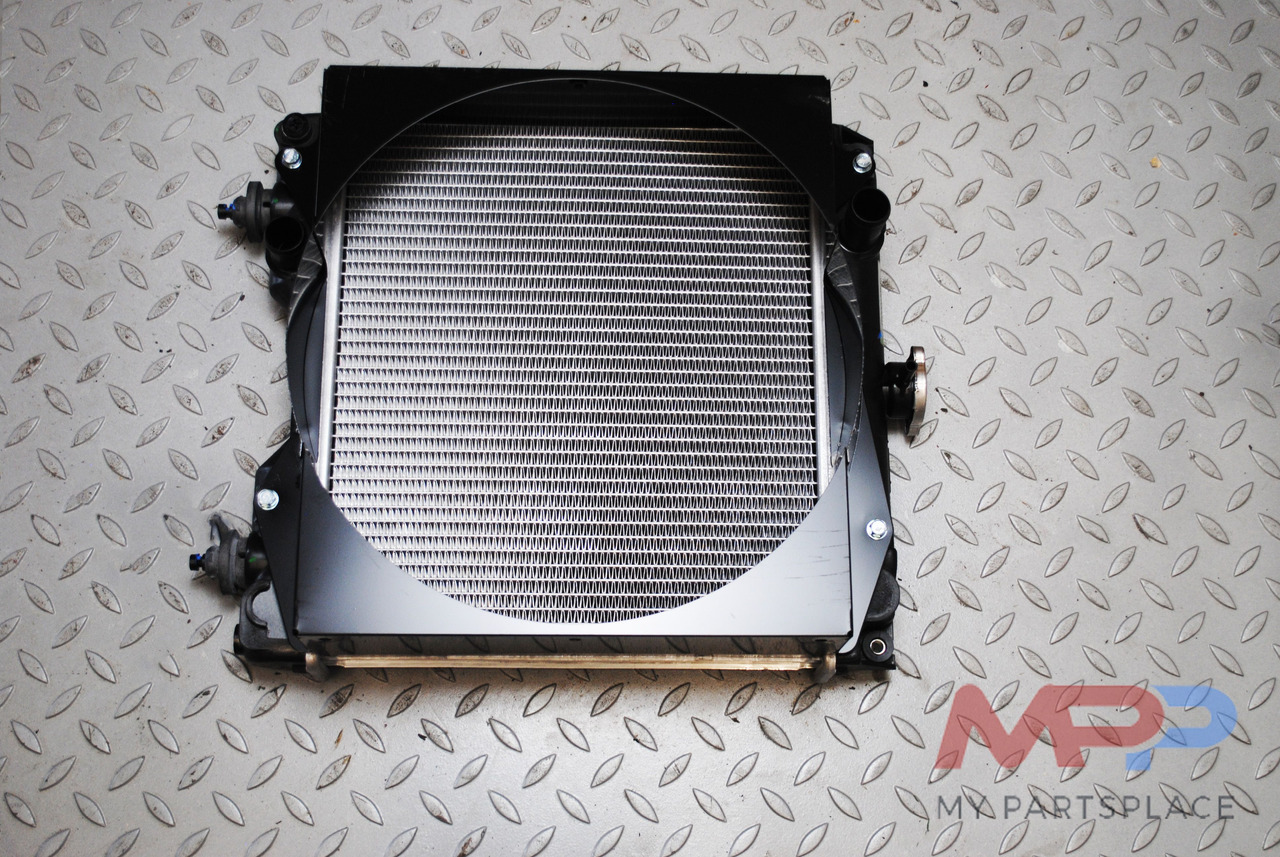 Mitsubishi Mitsubishi L3E Radiator 30L4705051 - Engine: picture 2 Mitsubishi Mitsubishi L3E Radiator 30L4705051 - Engine: picture 2