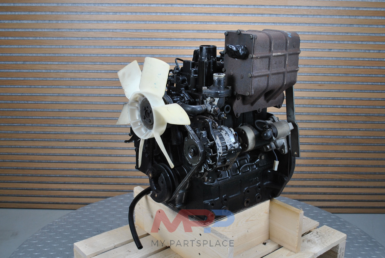 Shibaura J823 - Engine for Farm tractor: picture 2 Shibaura J823 - Engine for Farm tractor: picture 2