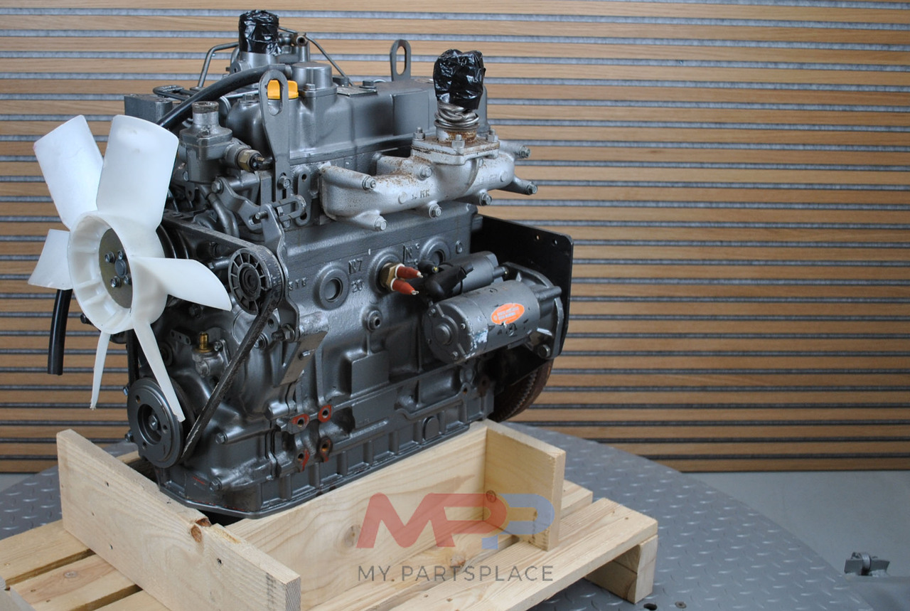 YANMAR 4TN48L - Engine for Wheel loader: picture 2 YANMAR 4TN48L - Engine for Wheel loader: picture 2