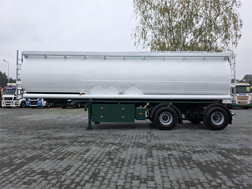 Lambrecht WELGRO fodder, flour, wheat, corn, grain - Tank semi-trailer: picture 2 Lambrecht WELGRO fodder, flour, wheat, corn, grain - Tank semi-trailer: picture 2