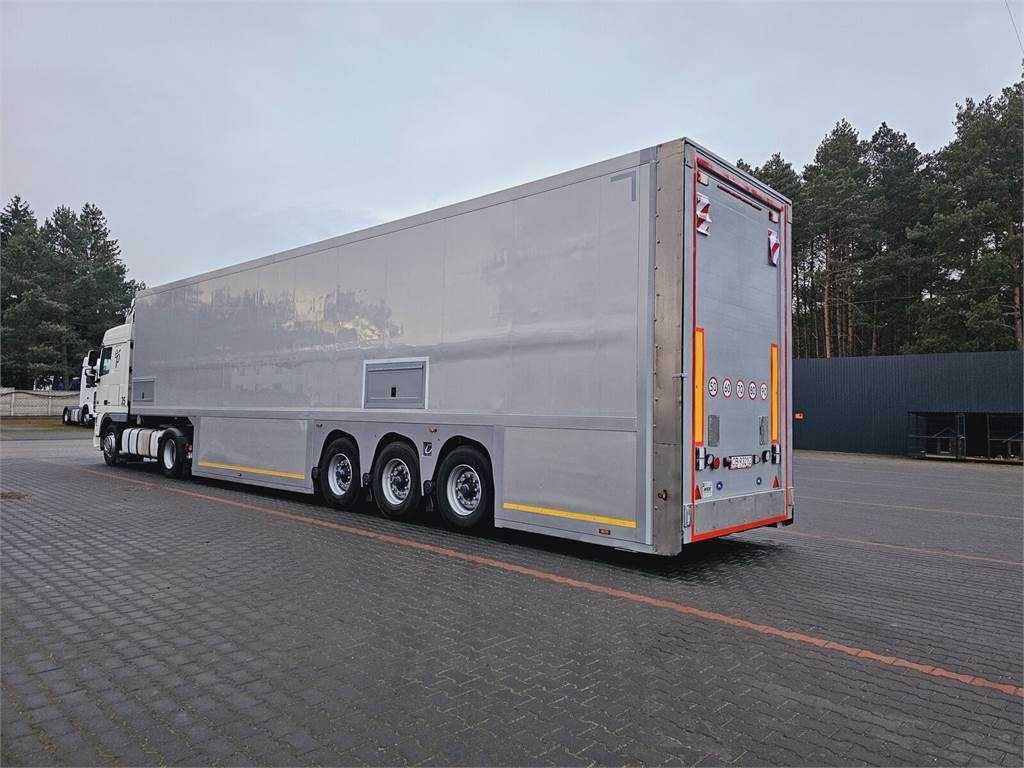 Langendorf DOUBLE LOADING FOR MOTOR COSMETICS Flexliner Inloa - Refrigerator semi-trailer: picture 4 Langendorf DOUBLE LOADING FOR MOTOR COSMETICS Flexliner Inloa - Refrigerator semi-trailer: picture 4