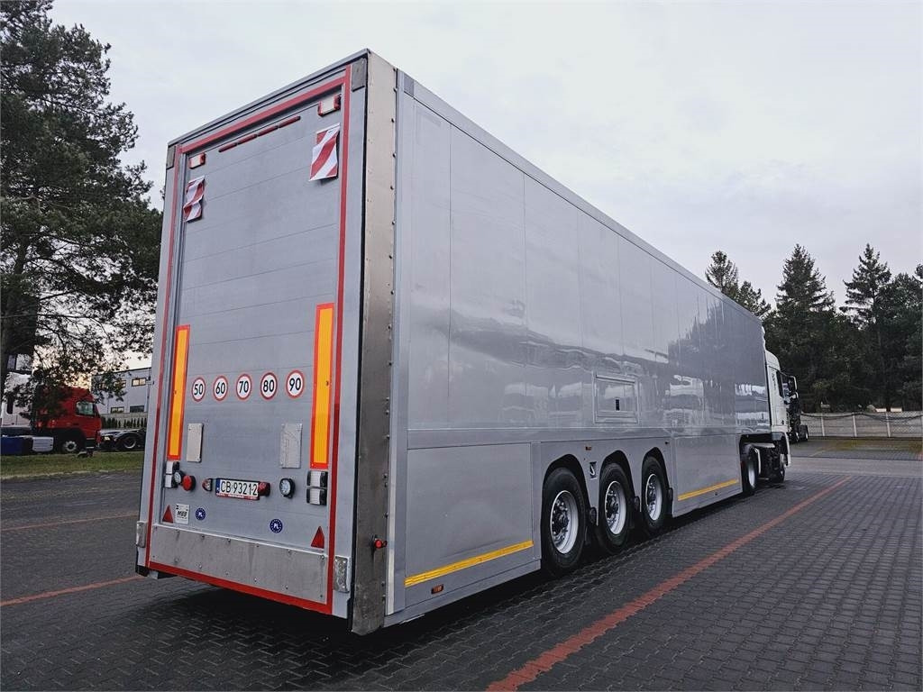 Langendorf DOUBLE LOADING FOR MOTOR COSMETICS Flexliner Inloa - Refrigerator semi-trailer: picture 5 Langendorf DOUBLE LOADING FOR MOTOR COSMETICS Flexliner Inloa - Refrigerator semi-trailer: picture 5