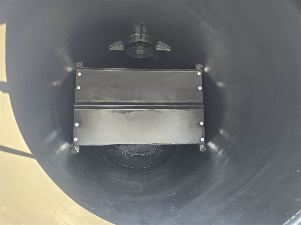 MAN TGM 4x4 GAMON PW8 for collecting liquid waste sepa leasing MAN TGM 4x4 GAMON PW8 for collecting liquid waste sepa: picture 36 MAN TGM 4x4 GAMON PW8 for collecting liquid waste sepa leasing MAN TGM 4x4 GAMON PW8 for collecting liquid waste sepa: picture 36