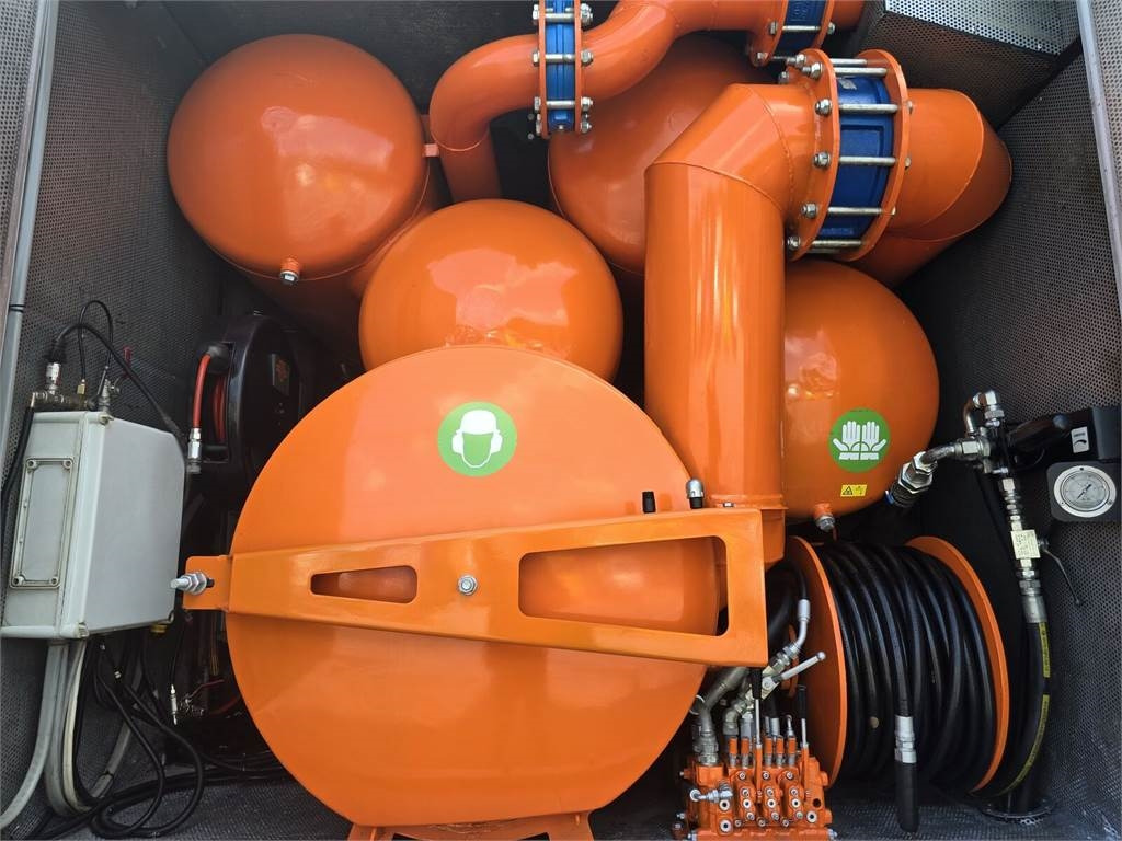 Vacuum truck Scania KAISER EUR-MARK PL 8: picture 12