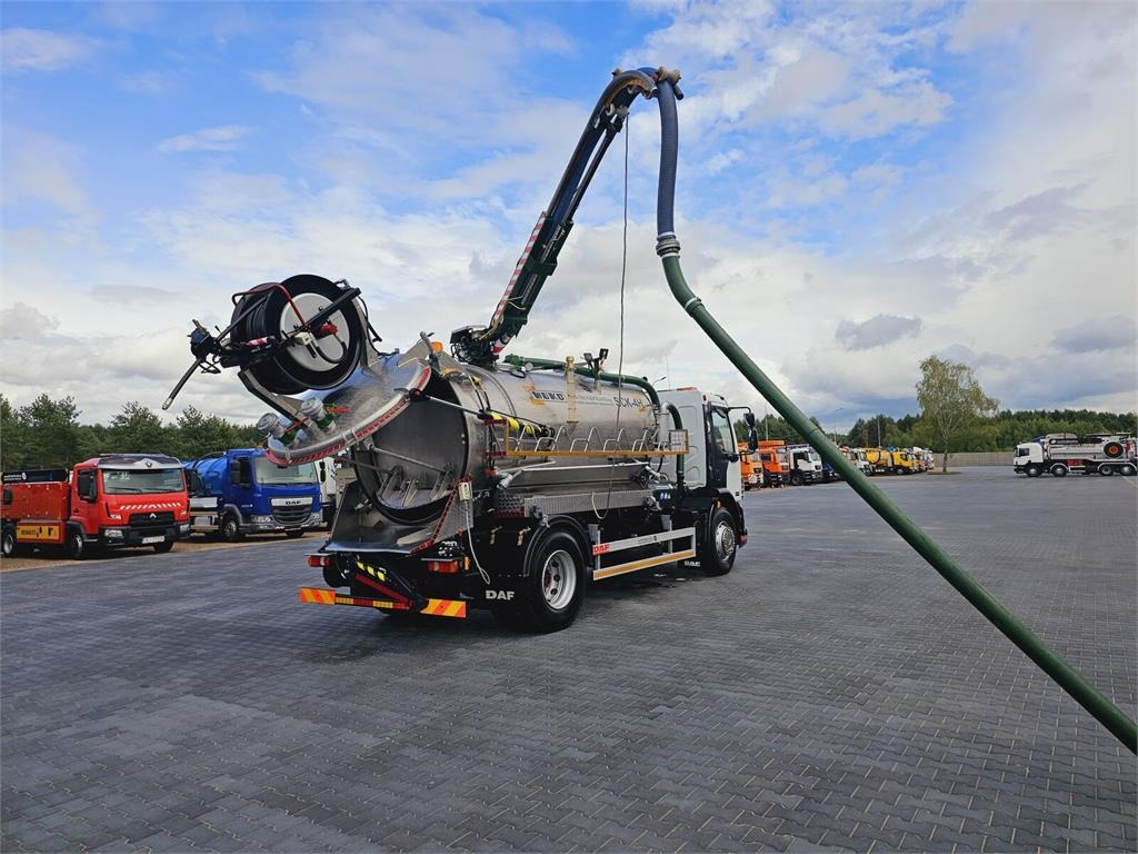 DAF WUKO SCK-4HW for collecting waste liquid separator - Utility/ Special vehicle: picture 1 DAF WUKO SCK-4HW for collecting waste liquid separator - Utility/ Special vehicle: picture 1