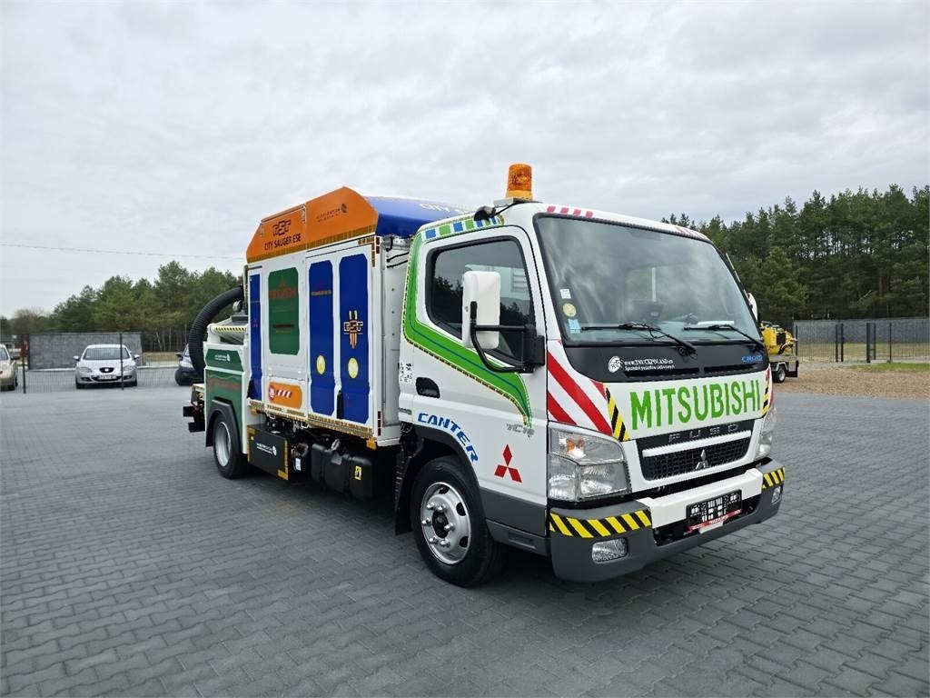 Mitsubishi CANTER RSP odkurzacz koparka ssąca Saugbagger CITY - Utility/ Special vehicle: picture 2 Mitsubishi CANTER RSP odkurzacz koparka ssąca Saugbagger CITY - Utility/ Special vehicle: picture 2