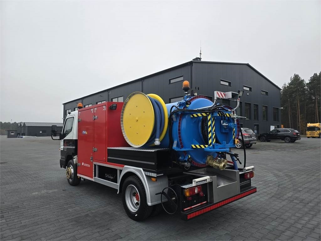 Mitsubishi RIONED COMBI WUKO FOR CLEANING SEWAGE - Utility/ Special vehicle: picture 4 Mitsubishi RIONED COMBI WUKO FOR CLEANING SEWAGE - Utility/ Special vehicle: picture 4