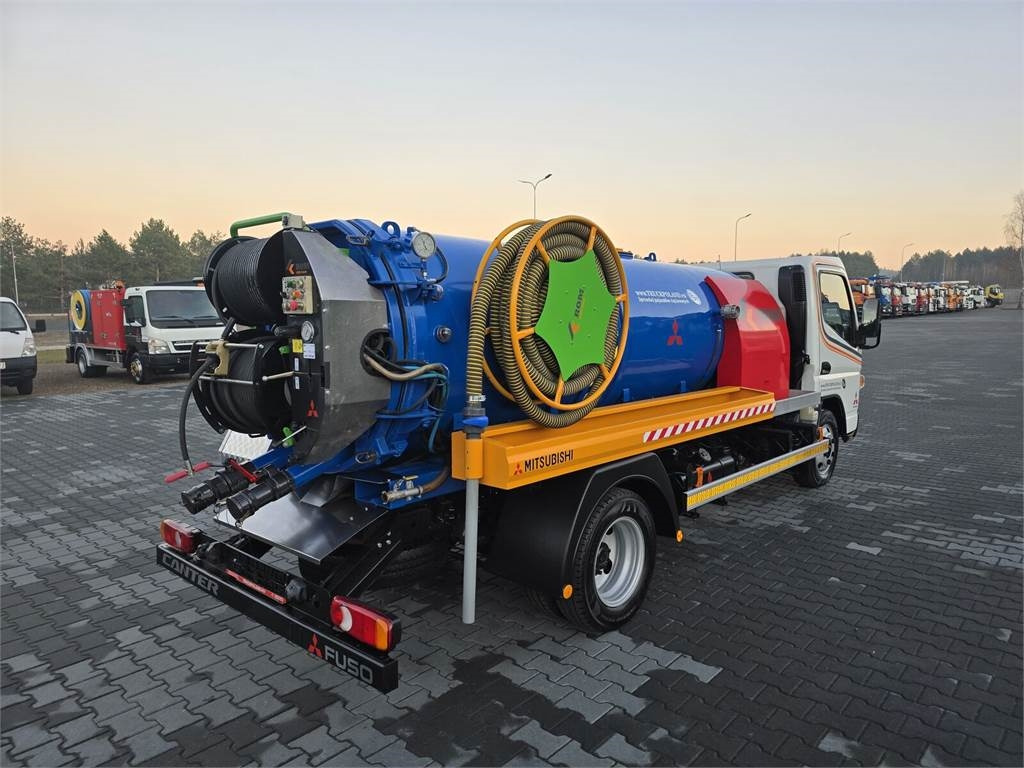 Mitsubishi ROM KOKS SMART COMBI WUKO HOT WATER FOR CLEANING S - Utility/ Special vehicle: picture 1 Mitsubishi ROM KOKS SMART COMBI WUKO HOT WATER FOR CLEANING S - Utility/ Special vehicle: picture 1