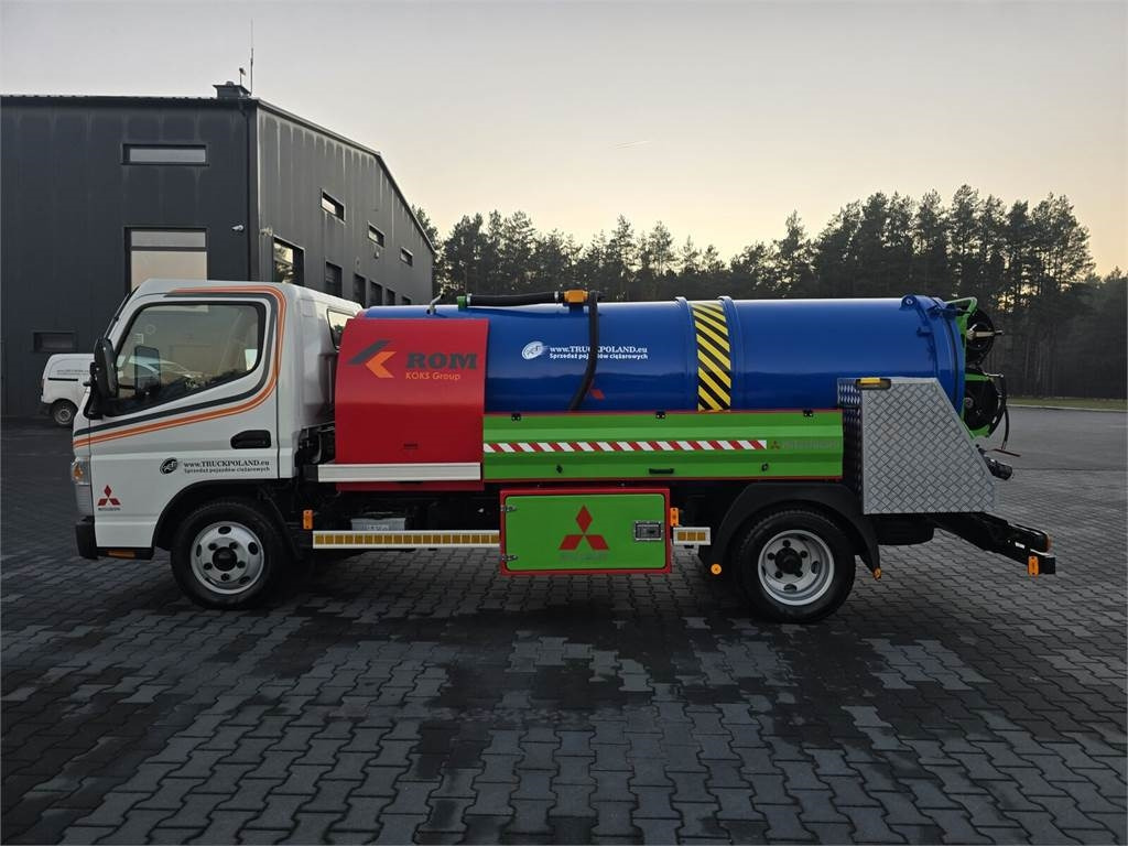 Mitsubishi ROM KOKS SMART COMBI WUKO HOT WATER FOR CLEANING S - Utility/ Special vehicle: picture 4 Mitsubishi ROM KOKS SMART COMBI WUKO HOT WATER FOR CLEANING S - Utility/ Special vehicle: picture 4