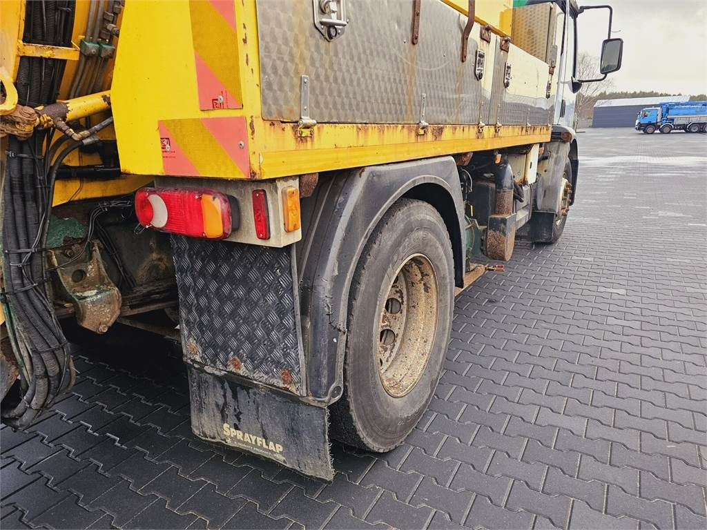 Volvo FULLER TANKERS 2008 WUKO for collecting liquid was leasing Volvo FULLER TANKERS 2008 WUKO for collecting liquid was: picture 17