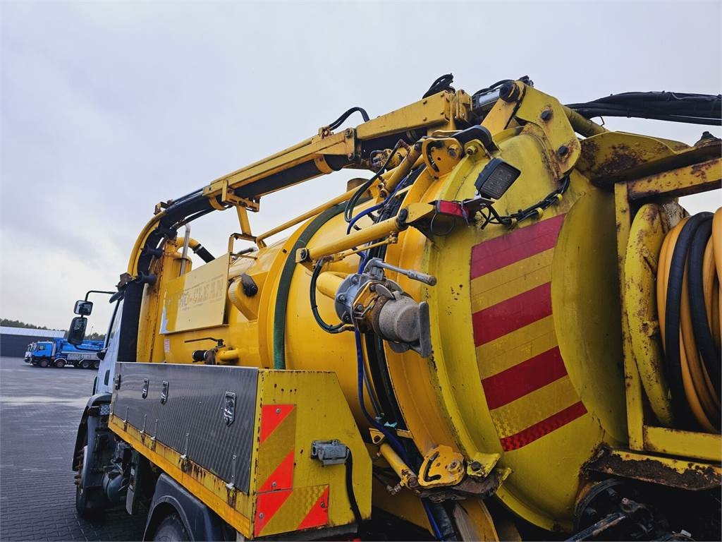 Volvo FULLER TANKERS 2008 WUKO for collecting liquid was leasing Volvo FULLER TANKERS 2008 WUKO for collecting liquid was: picture 15