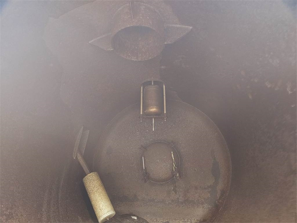 Volvo FULLER TANKERS 2008 WUKO for collecting liquid was leasing Volvo FULLER TANKERS 2008 WUKO for collecting liquid was: picture 25