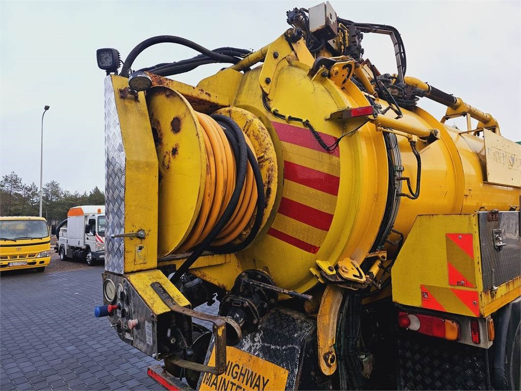 Volvo FULLER TANKERS 2008 WUKO for collecting liquid was leasing Volvo FULLER TANKERS 2008 WUKO for collecting liquid was: picture 16