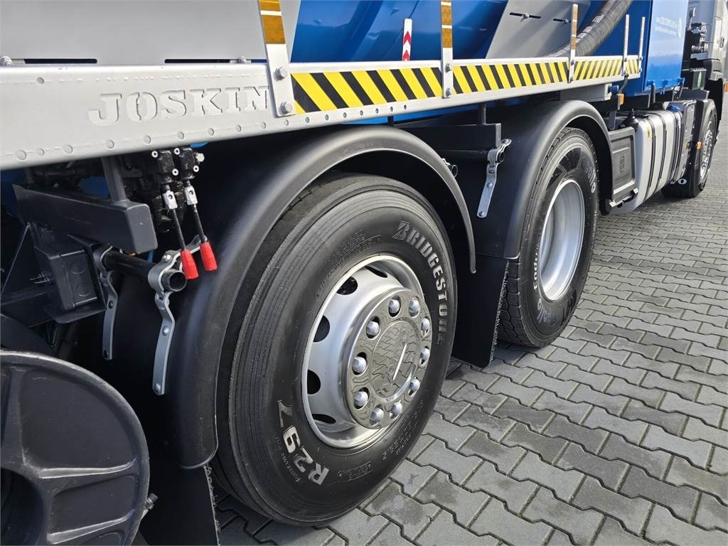 Volvo JOSKIN WUKO FOR CLEANING COMBI - Vacuum truck: picture 3 Volvo JOSKIN WUKO FOR CLEANING COMBI - Vacuum truck: picture 3