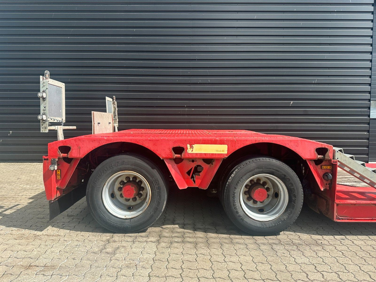 Faymonville Megamax 2 achs. tiefbett - Low loader semi-trailer: picture 4 Faymonville Megamax 2 achs. tiefbett - Low loader semi-trailer: picture 4